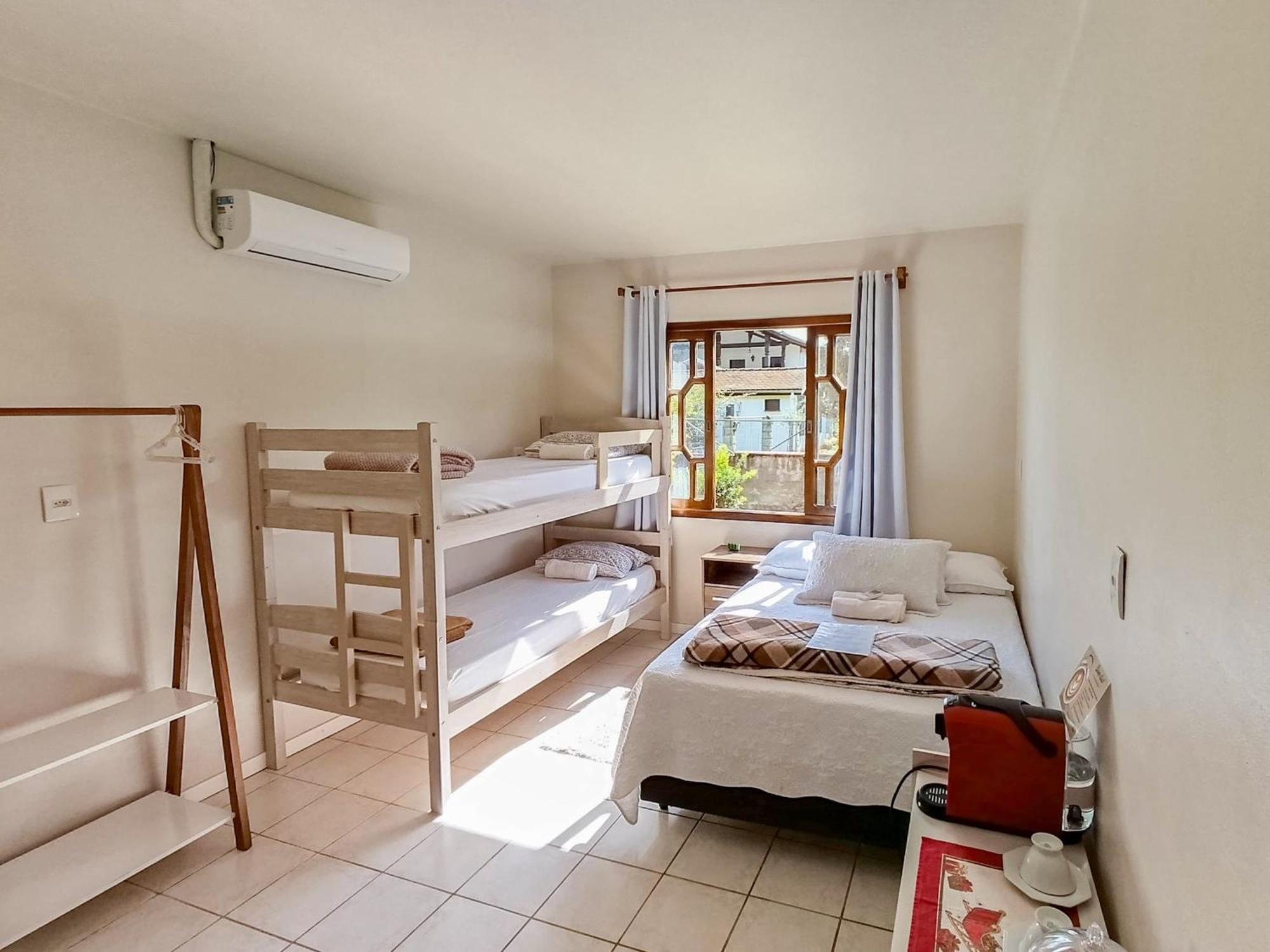 Quarto Aconchego 345 Ao Lado Alles Park Pomerode Exteriör bild